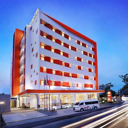 Starlet Hotel Jakarta Airport تانجيرانغْ المظهر الخارجي الصورة
